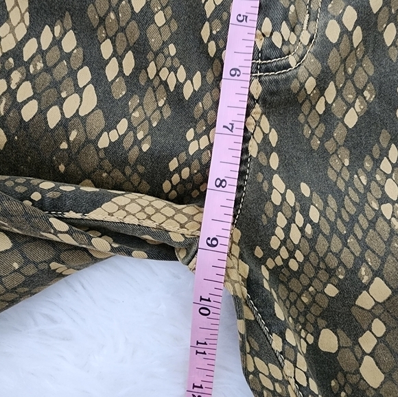 CURRENT/ELLIOTT The Stiletto Python-Print Crop Jeans Size 27. New.Hug al… - Picture 8 of 11